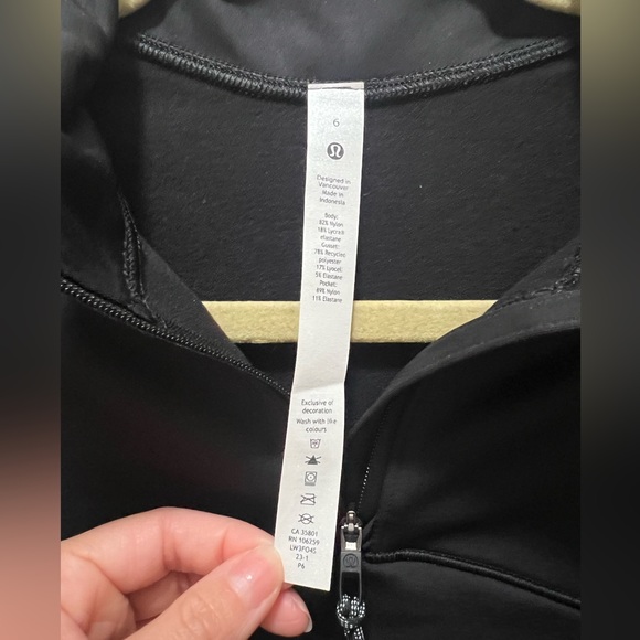 Lululemon — Tech Fleece Hiking 1/4 Zip Pullover - Picture 9 of 9